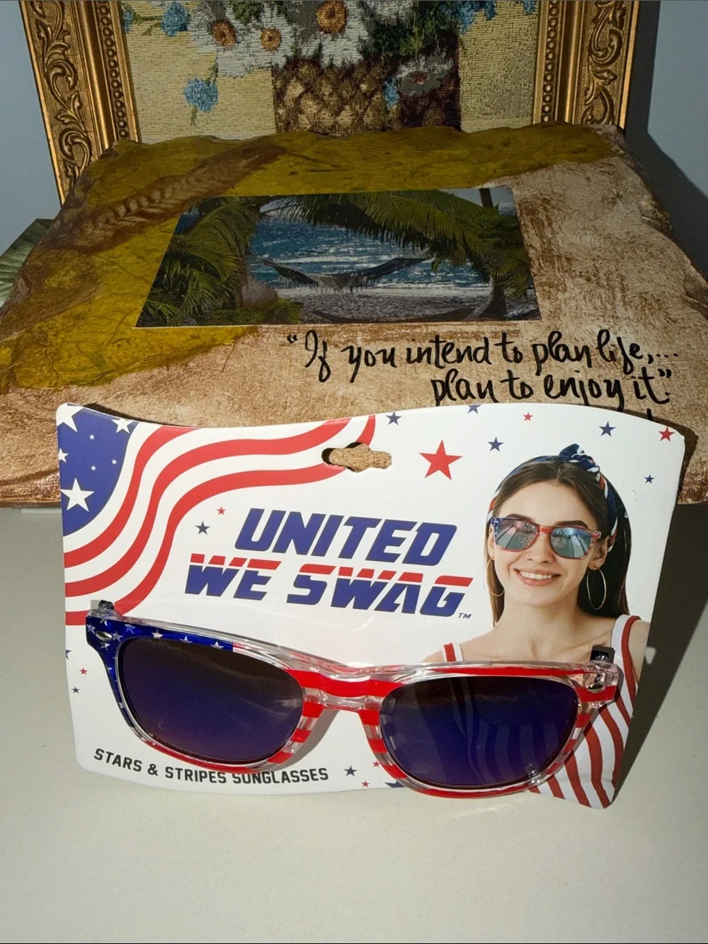 DM UNITED WE SWAG Stars Stripes Patriot Pride Flag Print Mirrored Sunglasses
